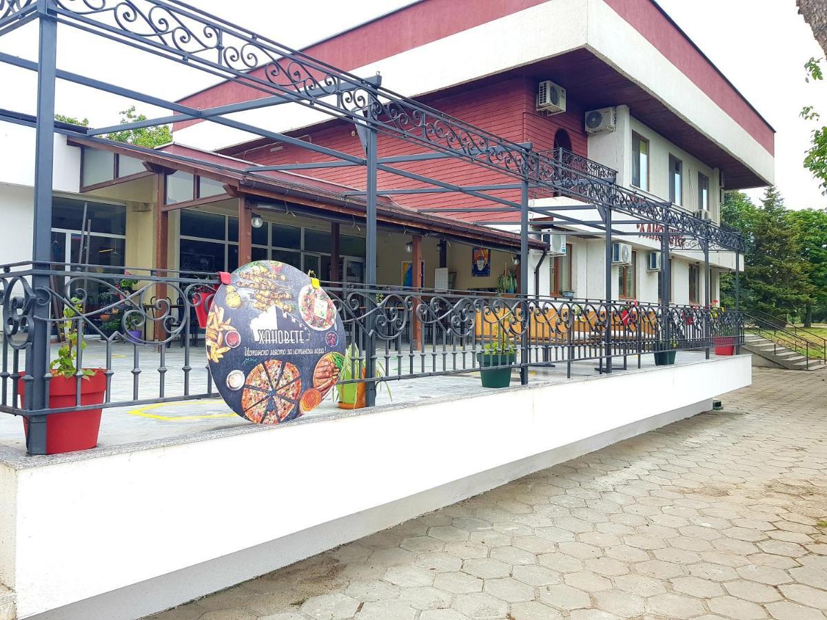Hanovete Hotel Pliska Exterior photo